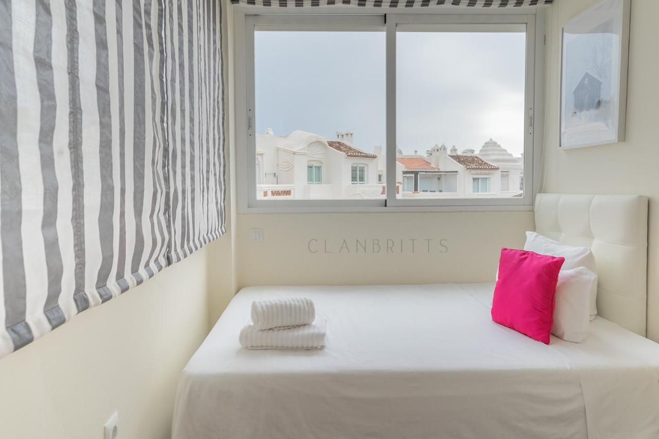 Luxury Apartament In Marina Benalmadena Luaran gambar