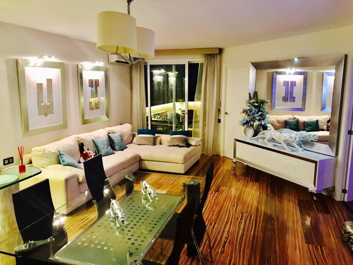 Luxury Apartament In Marina Benalmadena Luaran gambar