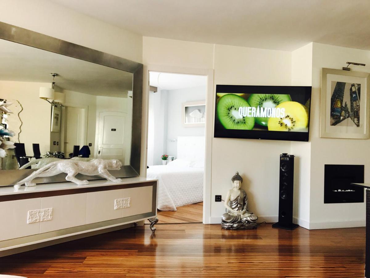 Luxury Apartament In Marina Benalmadena Luaran gambar