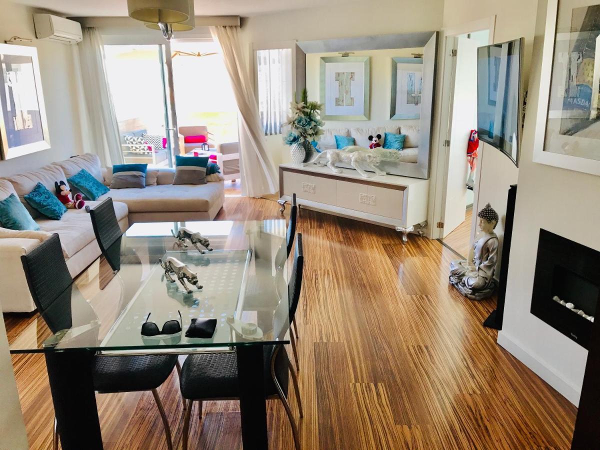Luxury Apartament In Marina Benalmadena Luaran gambar