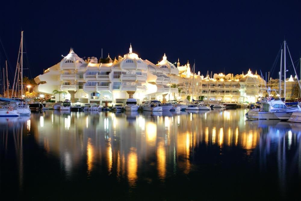 Luxury Apartament In Marina Benalmadena Luaran gambar