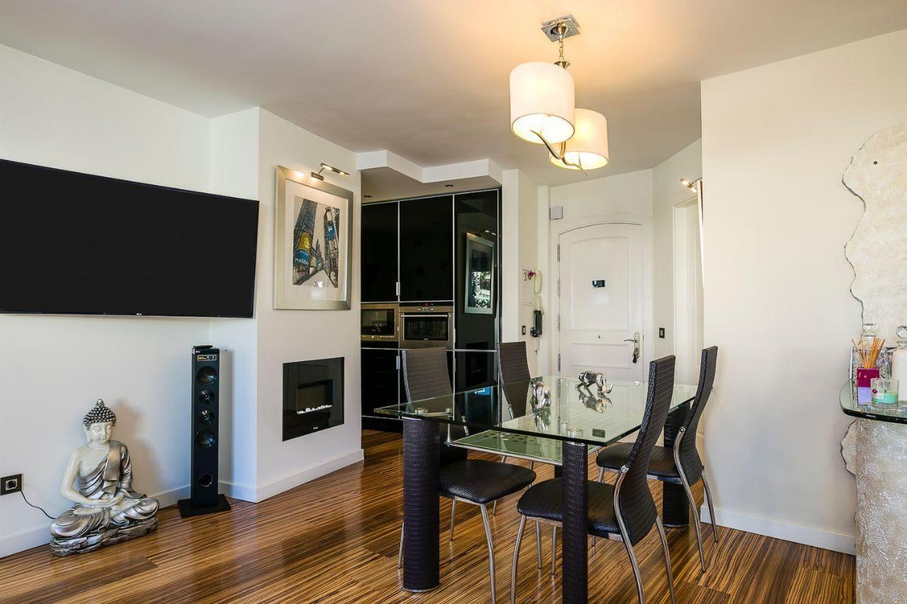 Luxury Apartament In Marina Benalmadena Luaran gambar