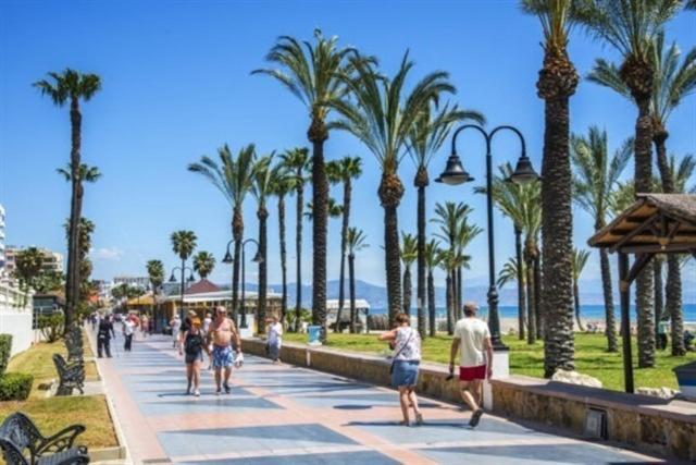 Luxury Apartament In Marina Benalmadena Luaran gambar