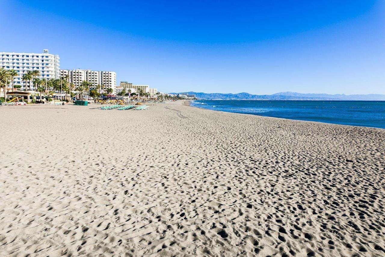 Luxury Apartament In Marina Benalmadena Luaran gambar