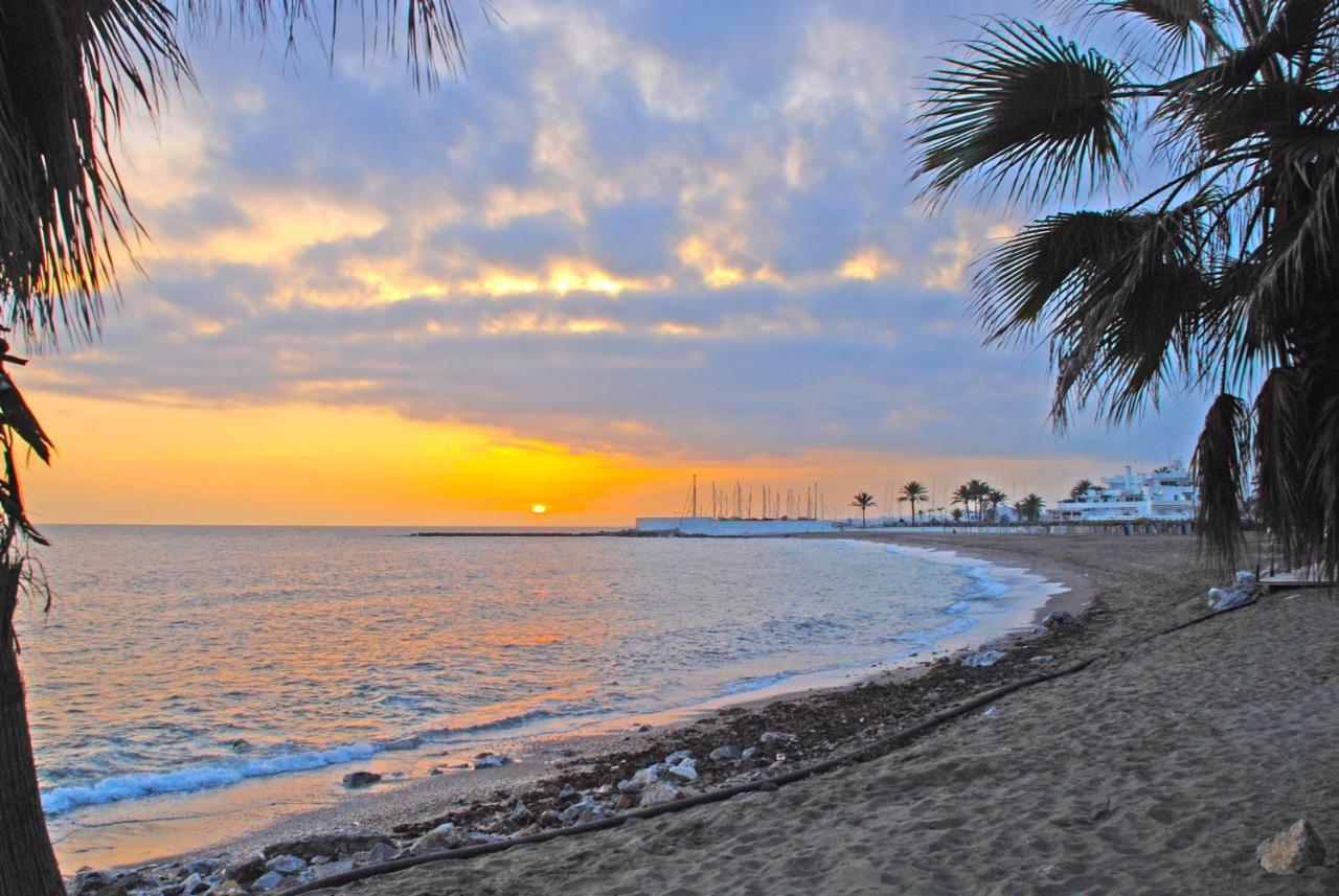 Luxury Apartament In Marina Benalmadena Luaran gambar